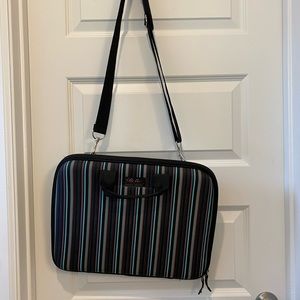 Laptop Case Pacific Design Chloe Dao